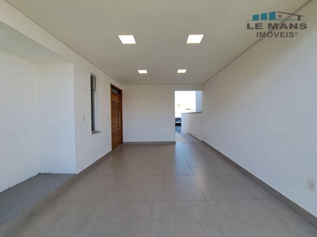 Casa de Condomínio à venda com 3 quartos, 175m² - Foto 4