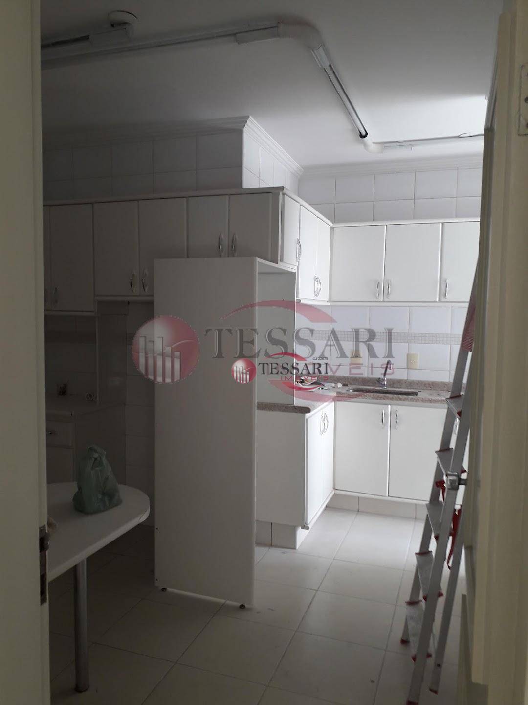 Apartamento à venda com 2 quartos, 85m² - Foto 2