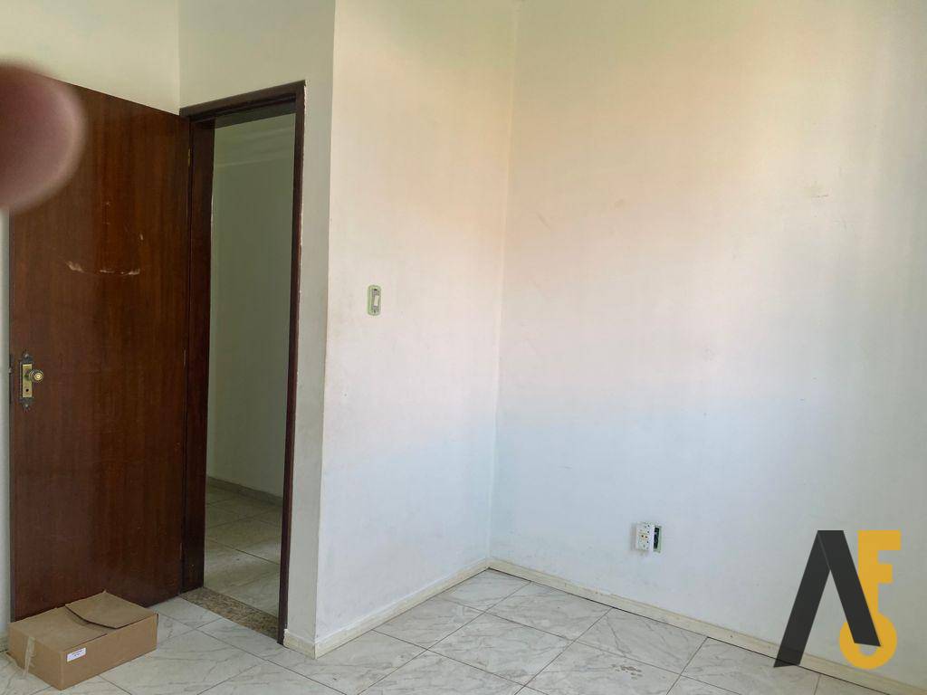 Apartamento à venda com 2 quartos, 72m² - Foto 17