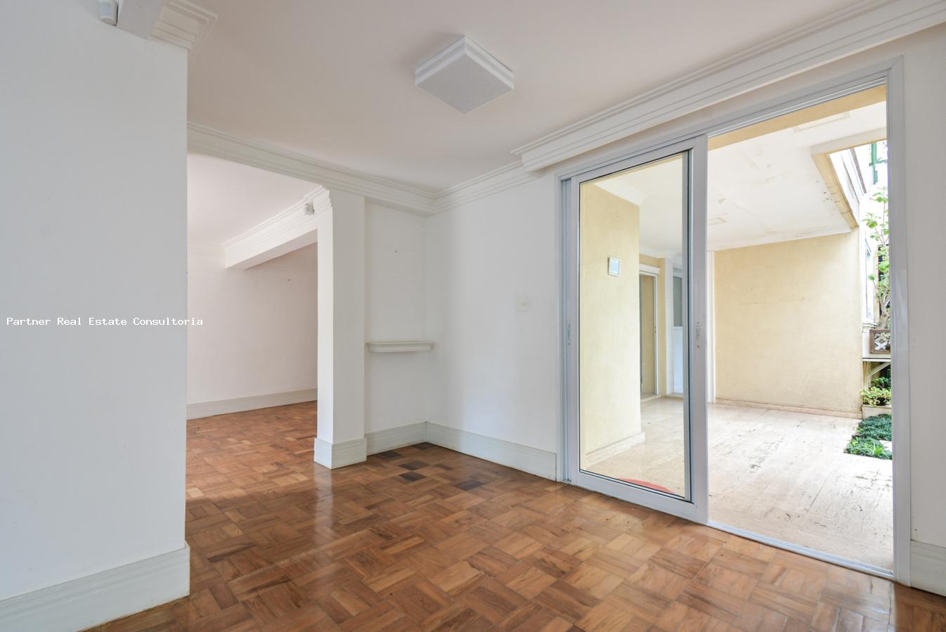 Casa à venda com 4 quartos, 360m² - Foto 12