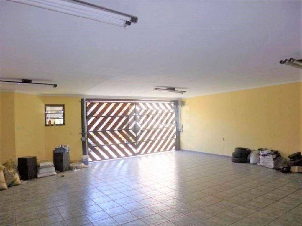 Sobrado para alugar com 4 quartos, 600m² - Foto 48