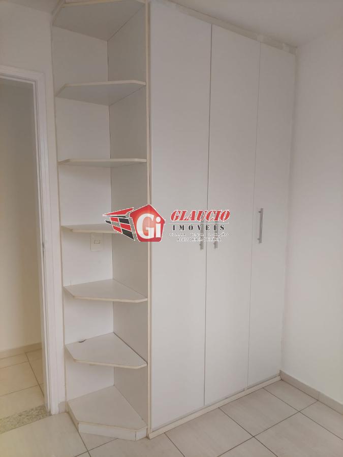 Apartamento à venda com 3 quartos - Foto 1