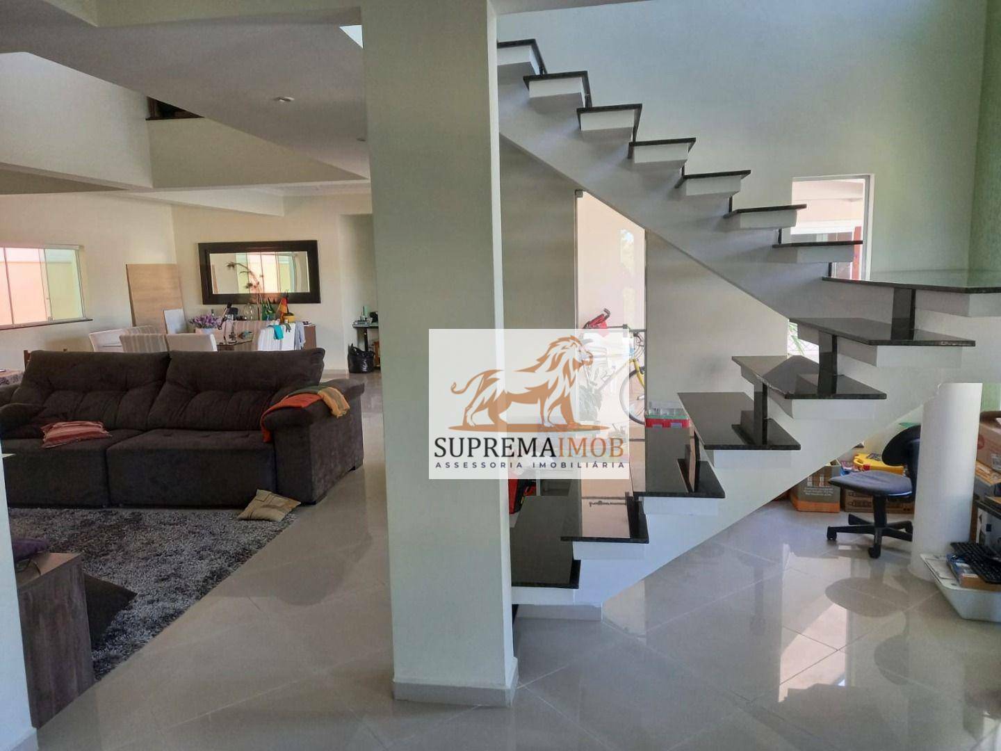 Casa de Condomínio à venda com 4 quartos, 415m² - Foto 3