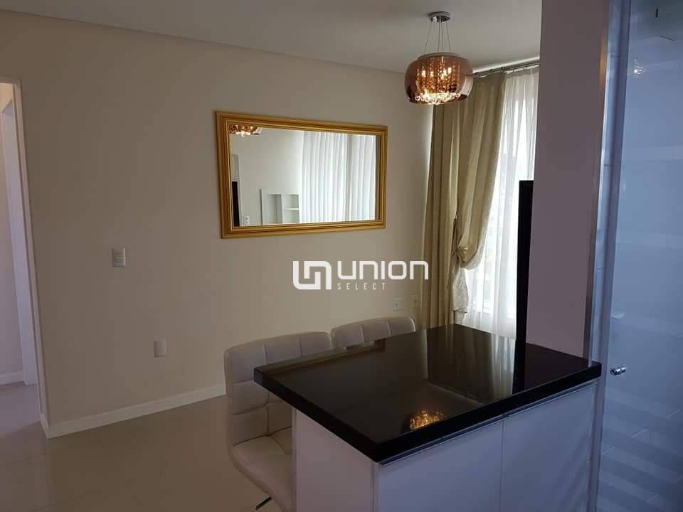 Apartamento à venda com 2 quartos, 83m² - Foto 8