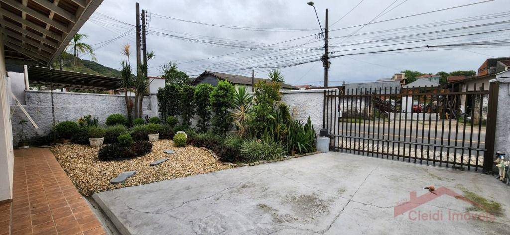 Casa, 3 quartos, 82 m² - Foto 2