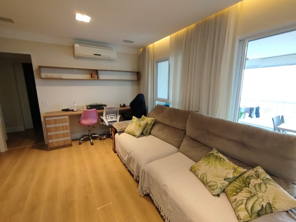 Apartamento à venda com 3 quartos, 146m² - Foto 3