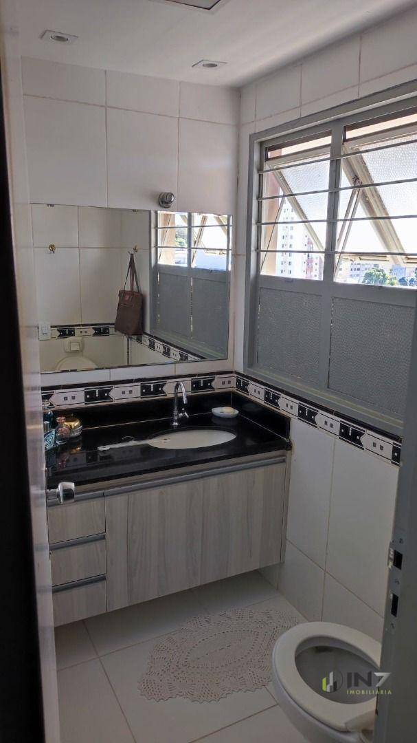 Apartamento à venda com 3 quartos, 150m² - Foto 3