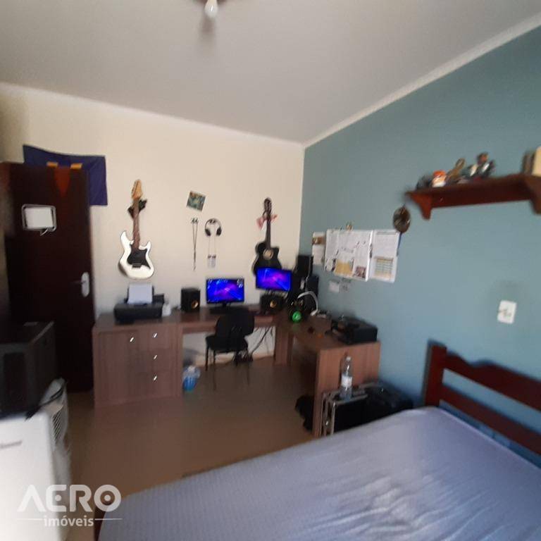 Casa à venda com 3 quartos, 186m² - Foto 20