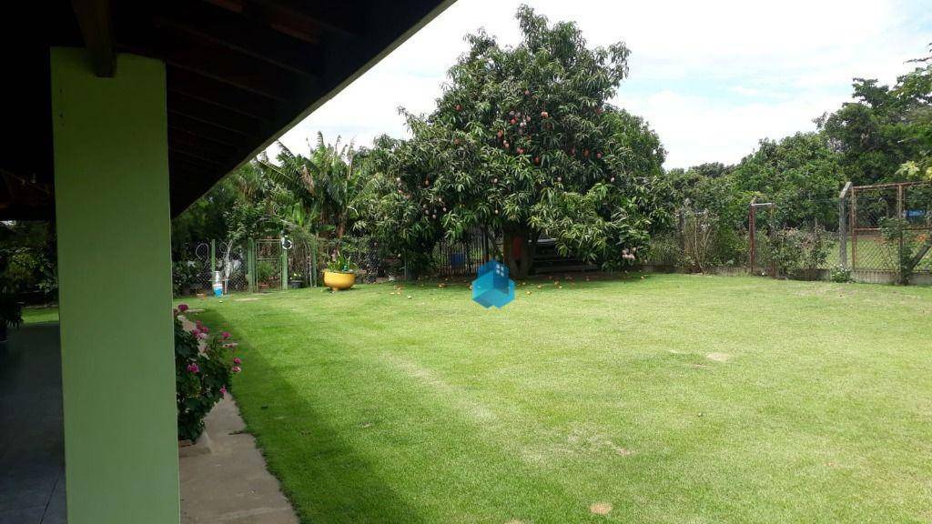 Chácara à venda com 3 quartos, 185m² - Foto 11