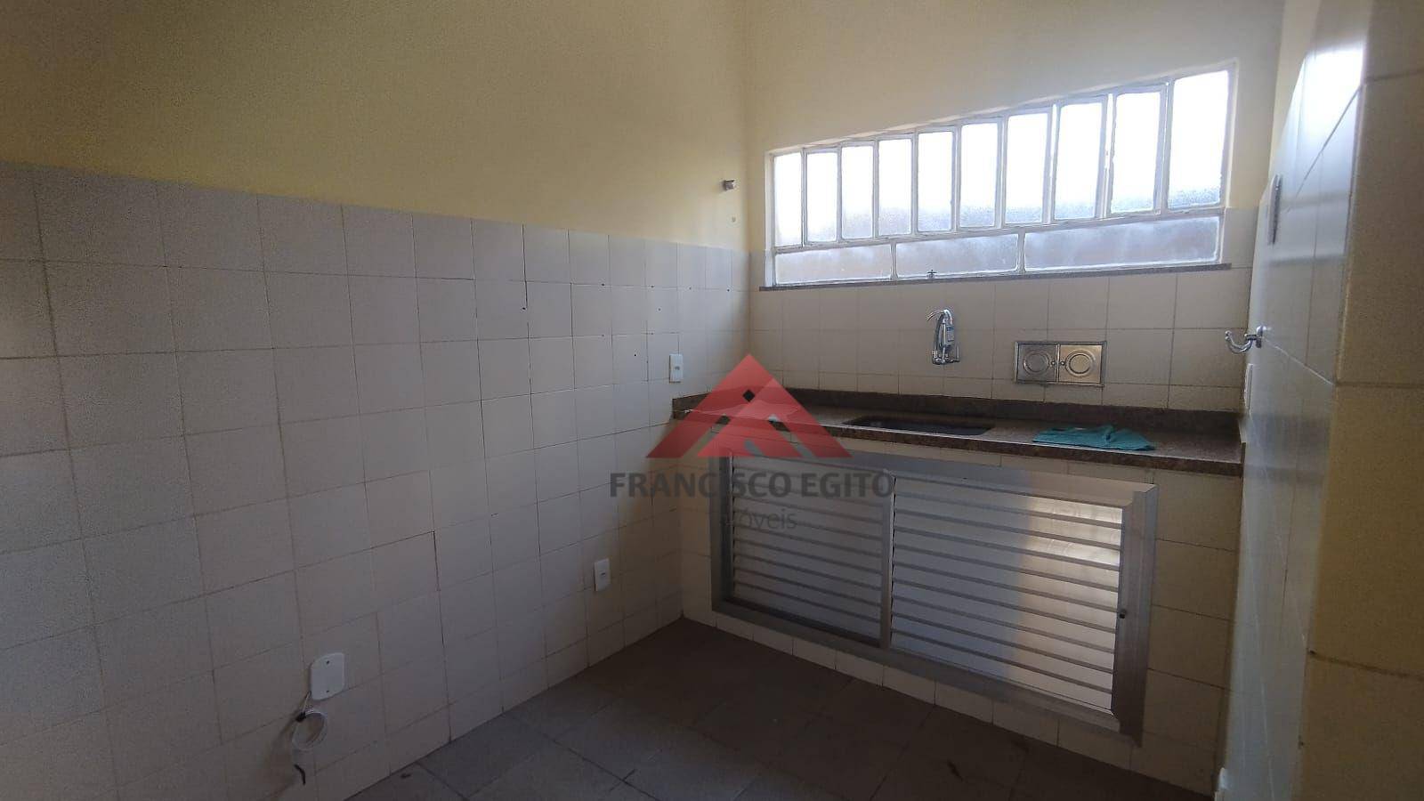 Casa à venda e aluguel com 2 quartos, 120m² - Foto 13