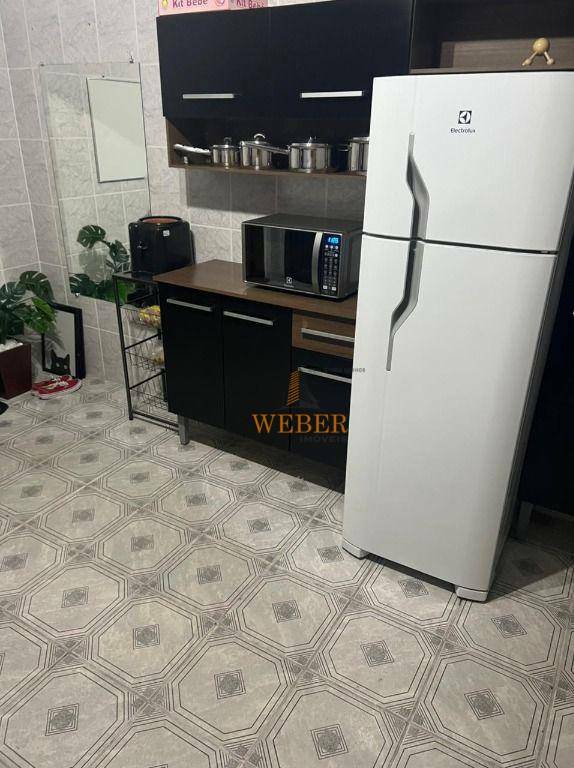 Sobrado à venda com 4 quartos, 230m² - Foto 2