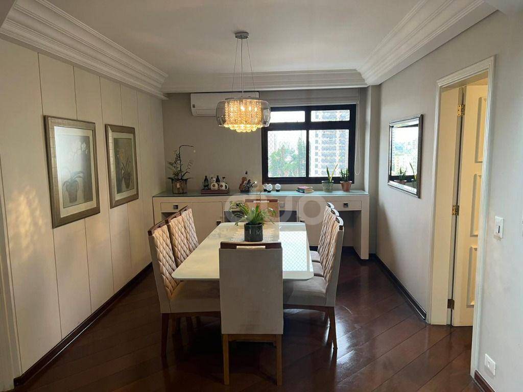 Apartamento à venda com 3 quartos, 227m² - Foto 7