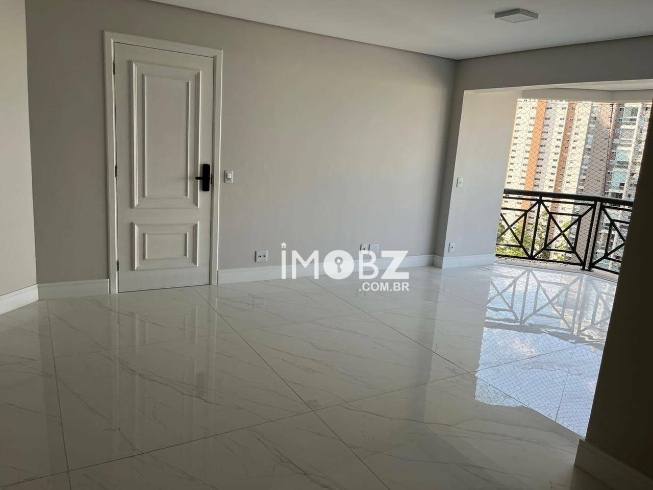 Apartamento à venda com 3 quartos, 125m² - Foto 5