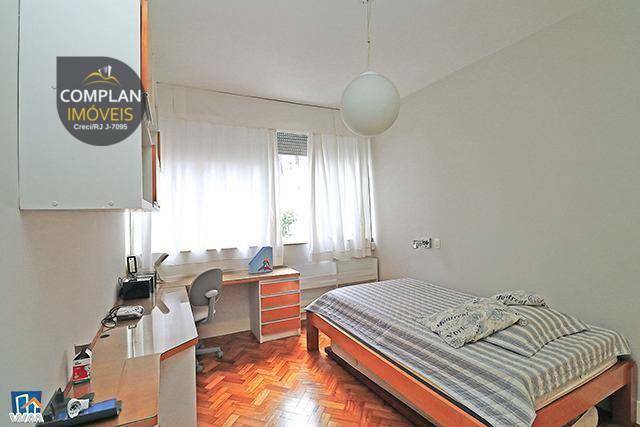 Apartamento à venda com 4 quartos, 210m² - Foto 24