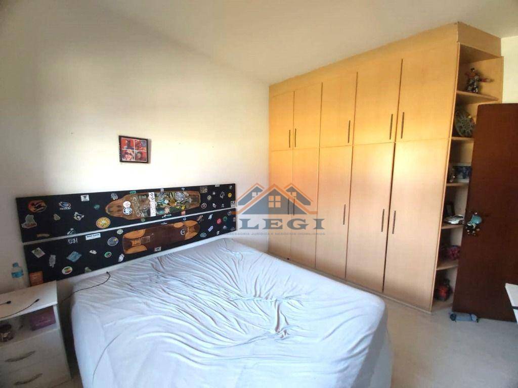 Casa de Condomínio à venda com 5 quartos, 350m² - Foto 36
