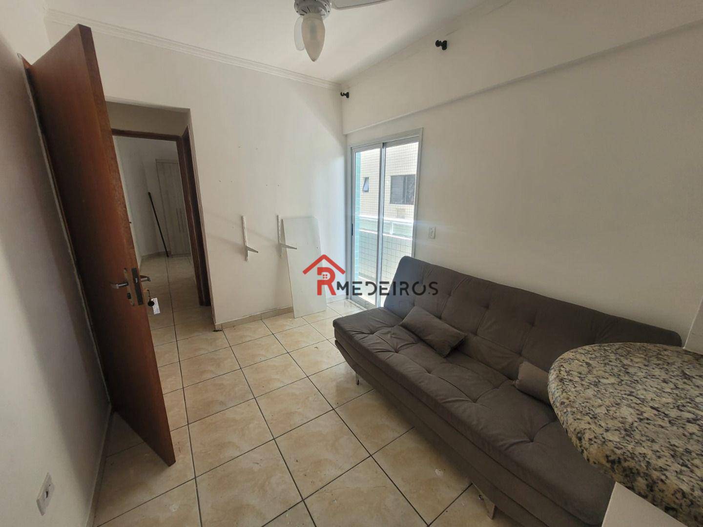 Apartamento à venda com 1 quarto, 40m² - Foto 2