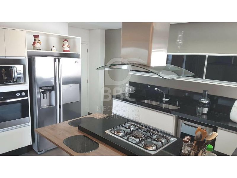 Apartamento à venda com 3 quartos, 146m² - Foto 11