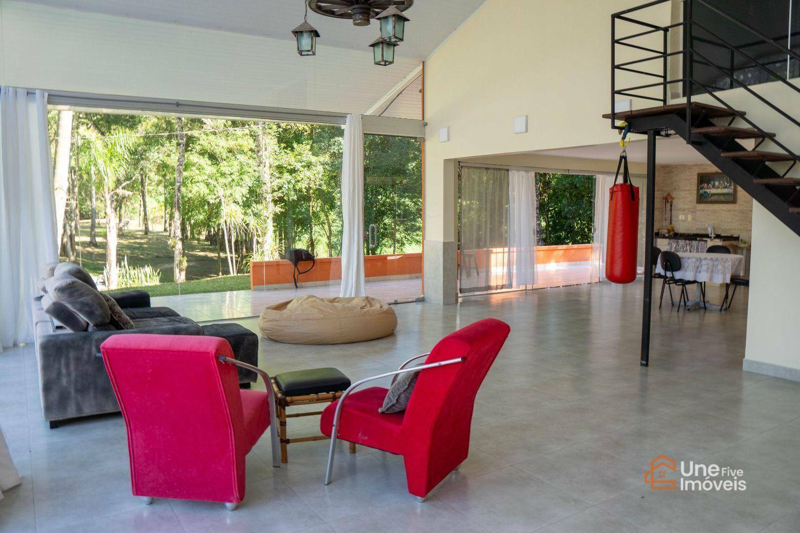 Chácara à venda com 3 quartos, 200m² - Foto 7