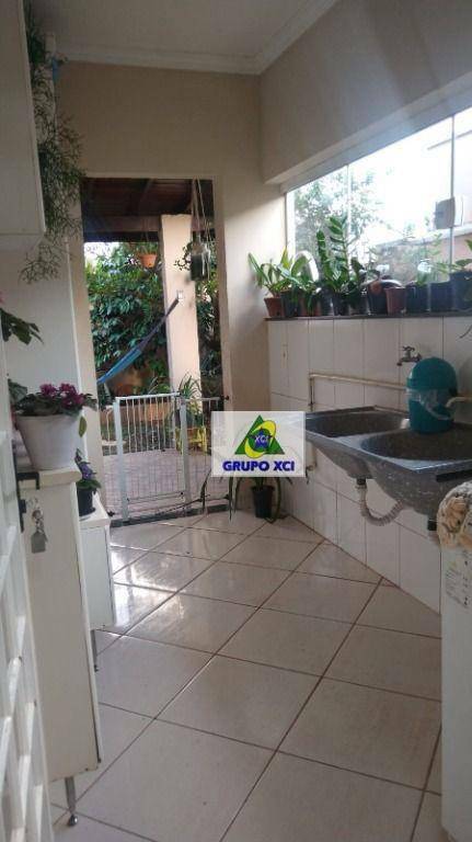 Casa de Condomínio à venda com 3 quartos, 181m² - Foto 5