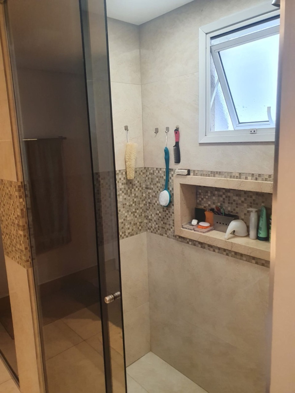 Apartamento à venda com 3 quartos, 138m² - Foto 2