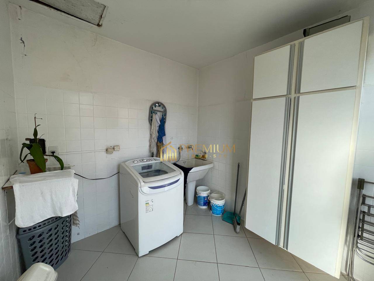 Sobrado à venda com 3 quartos, 374m² - Foto 13