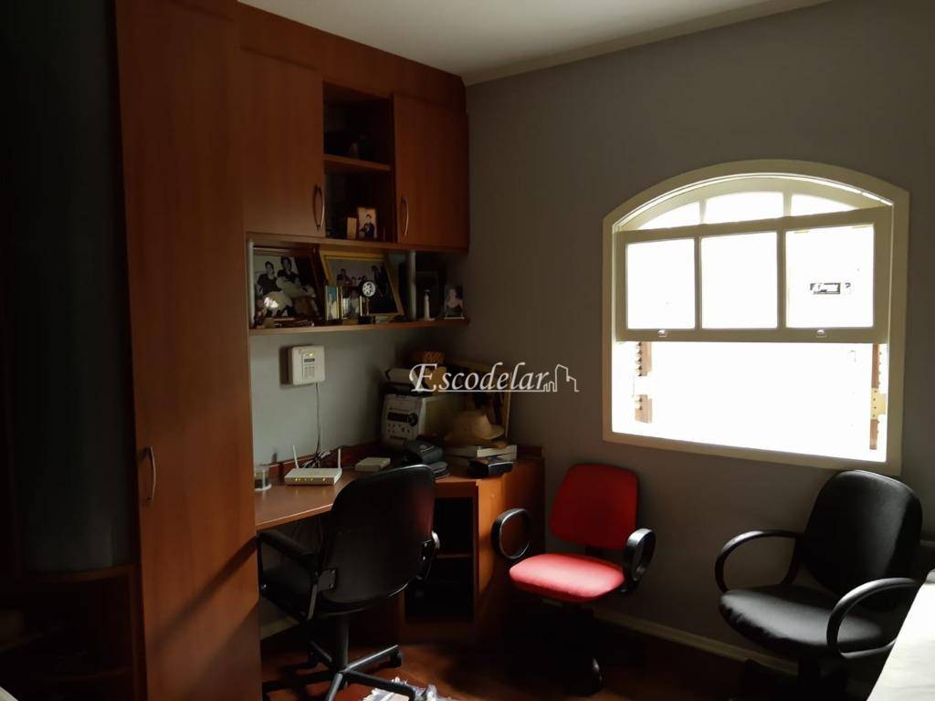 Casa à venda com 3 quartos, 210m² - Foto 17