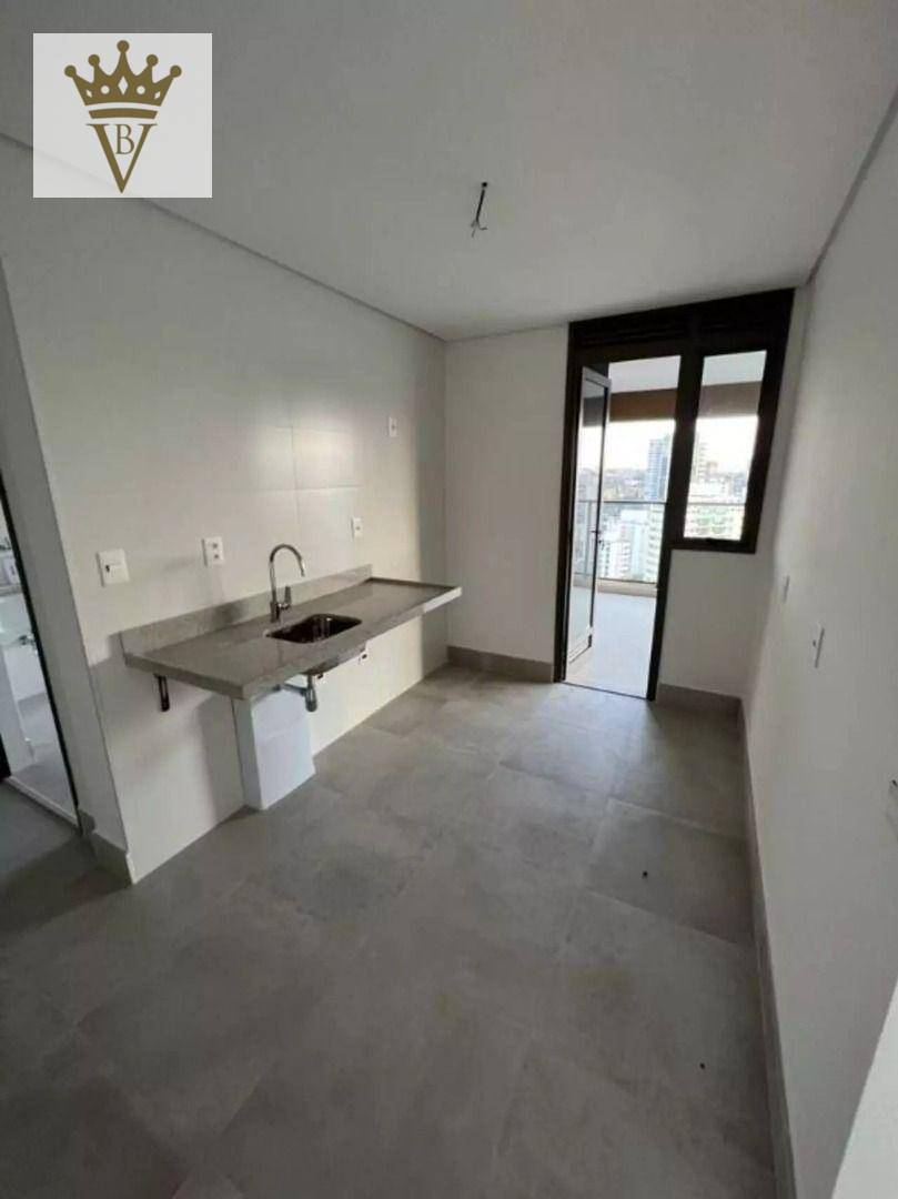 Apartamento à venda com 3 quartos, 143m² - Foto 8