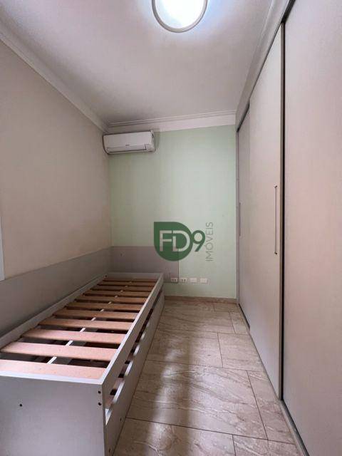 Casa à venda com 3 quartos, 220m² - Foto 27