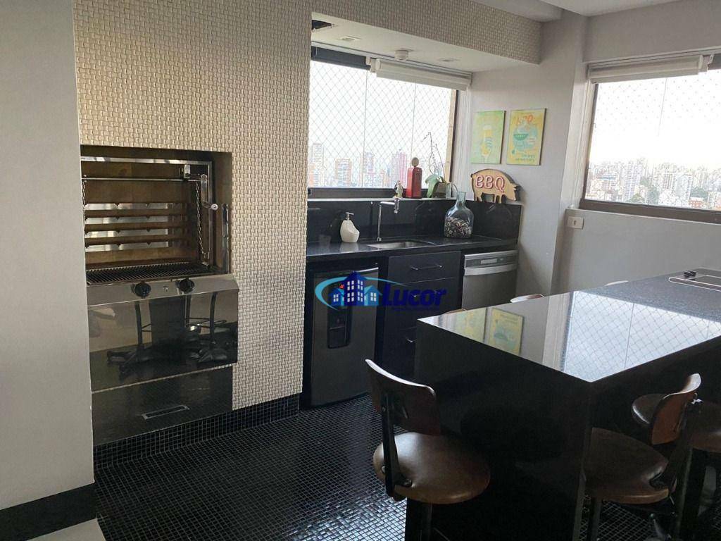 Apartamento para alugar com 4 quartos, 207m² - Foto 22