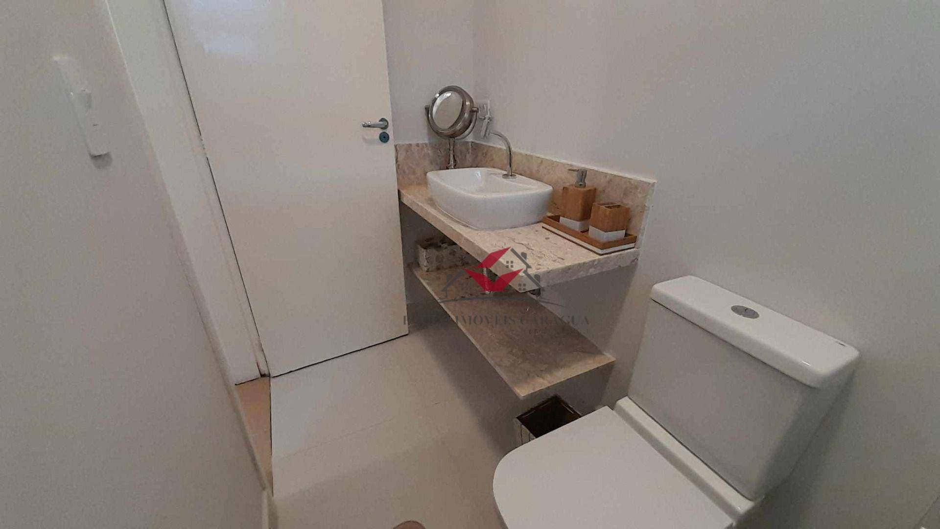 Casa de Condomínio à venda com 4 quartos, 228m² - Foto 19