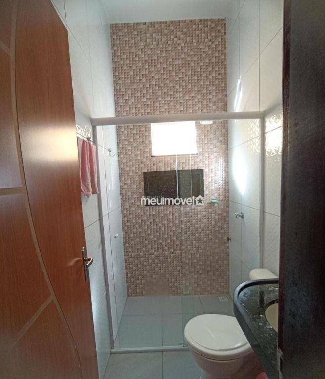 Casa à venda e aluguel com 2 quartos, 125m² - Foto 13