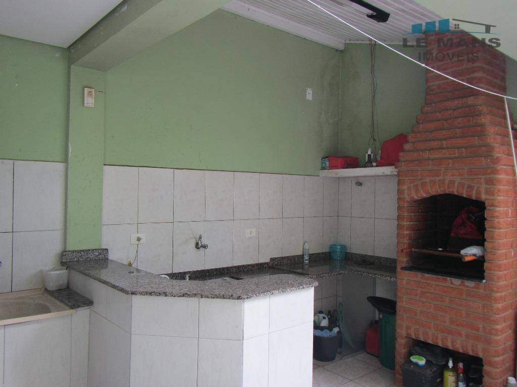 Casa à venda com 3 quartos, 197m² - Foto 15