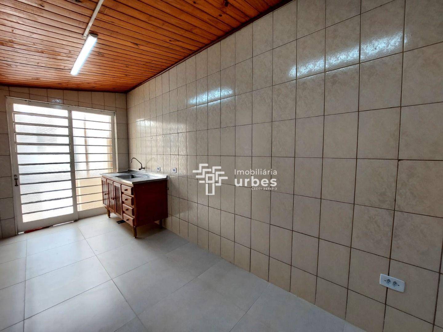 Casa para alugar com 2 quartos, 70m² - Foto 10