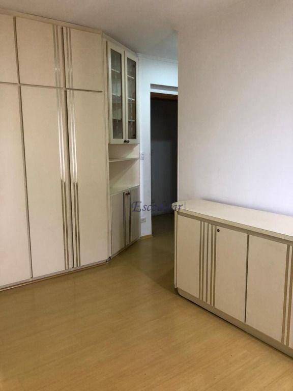 Apartamento à venda com 3 quartos, 146m² - Foto 17