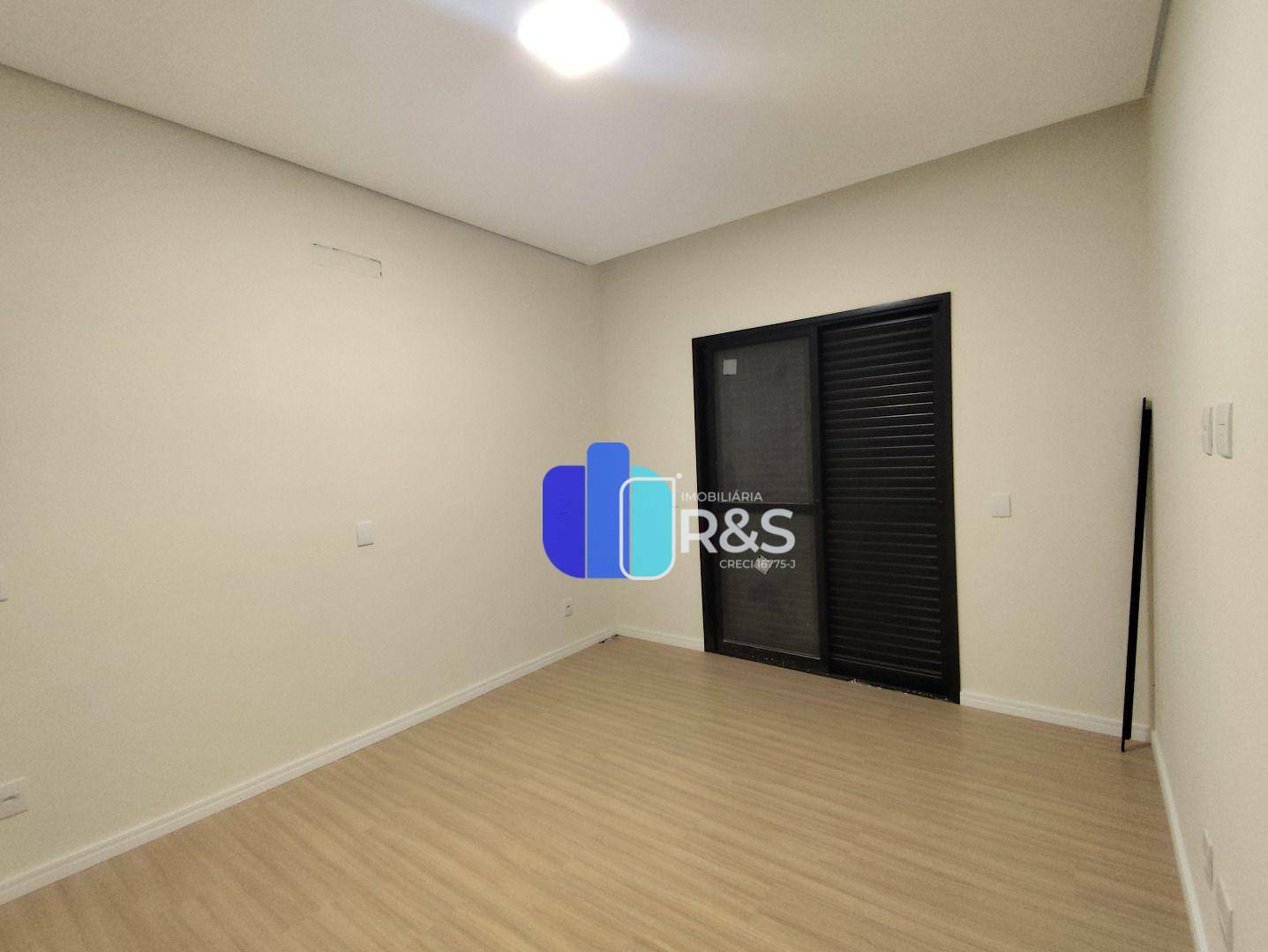 Casa à venda com 3 quartos, 180m² - Foto 11