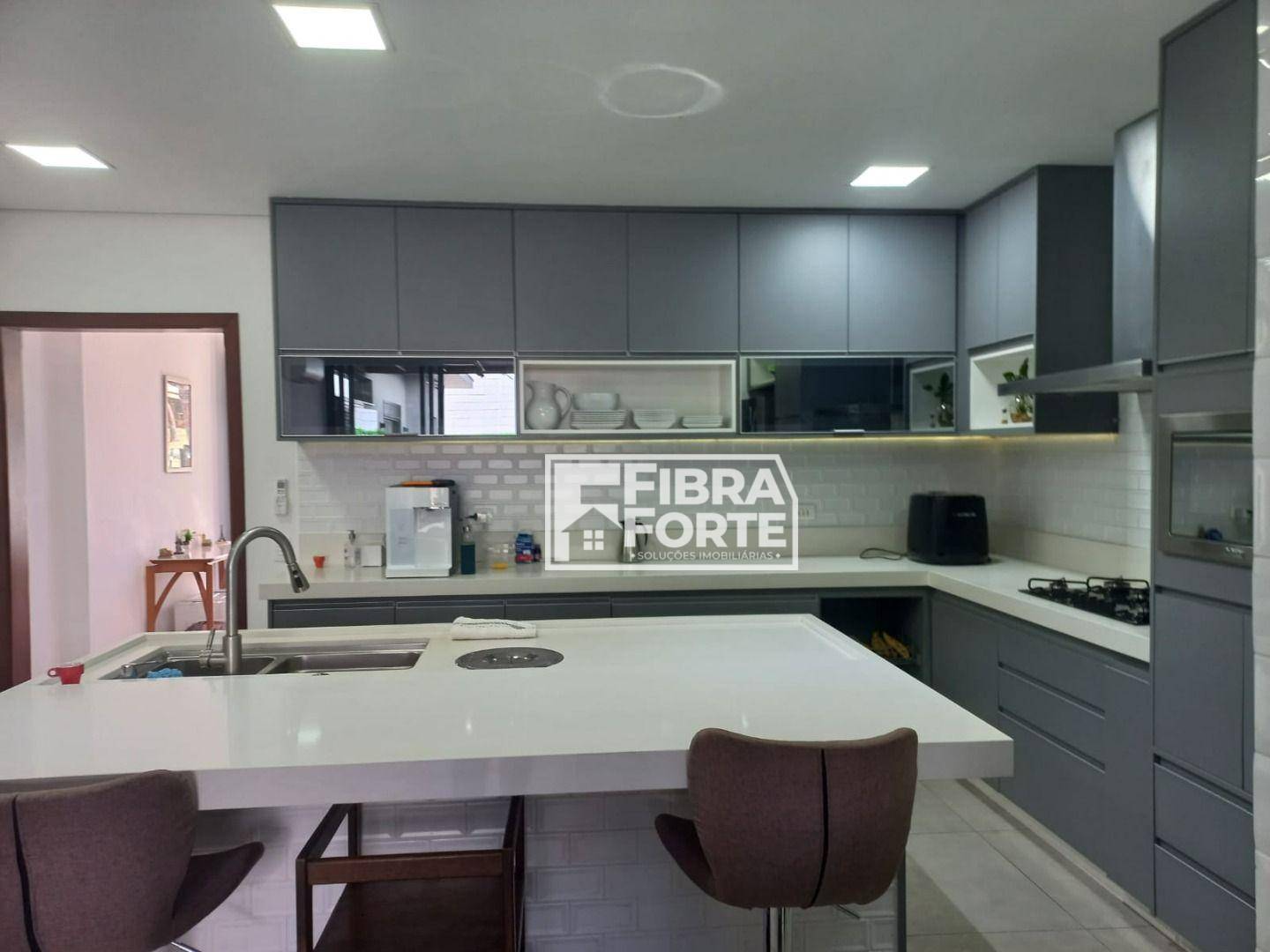 Casa de Condomínio à venda com 5 quartos, 300m² - Foto 8