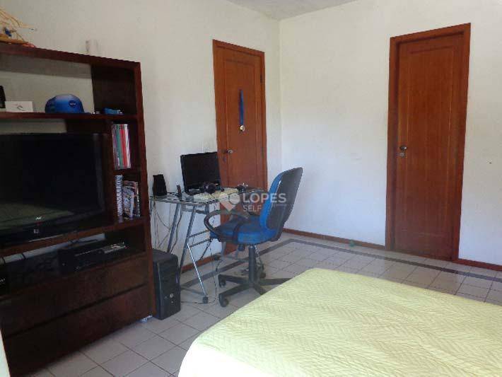 Casa de Condomínio à venda com 4 quartos, 223m² - Foto 7