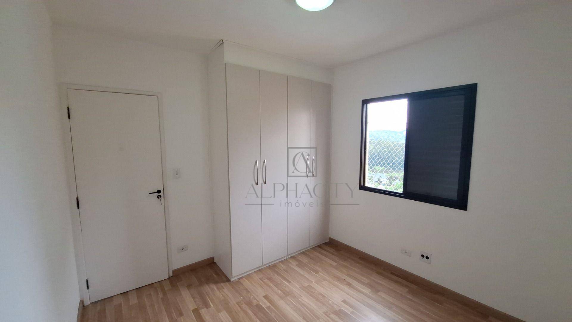 Apartamento para alugar com 3 quartos, 83m² - Foto 4