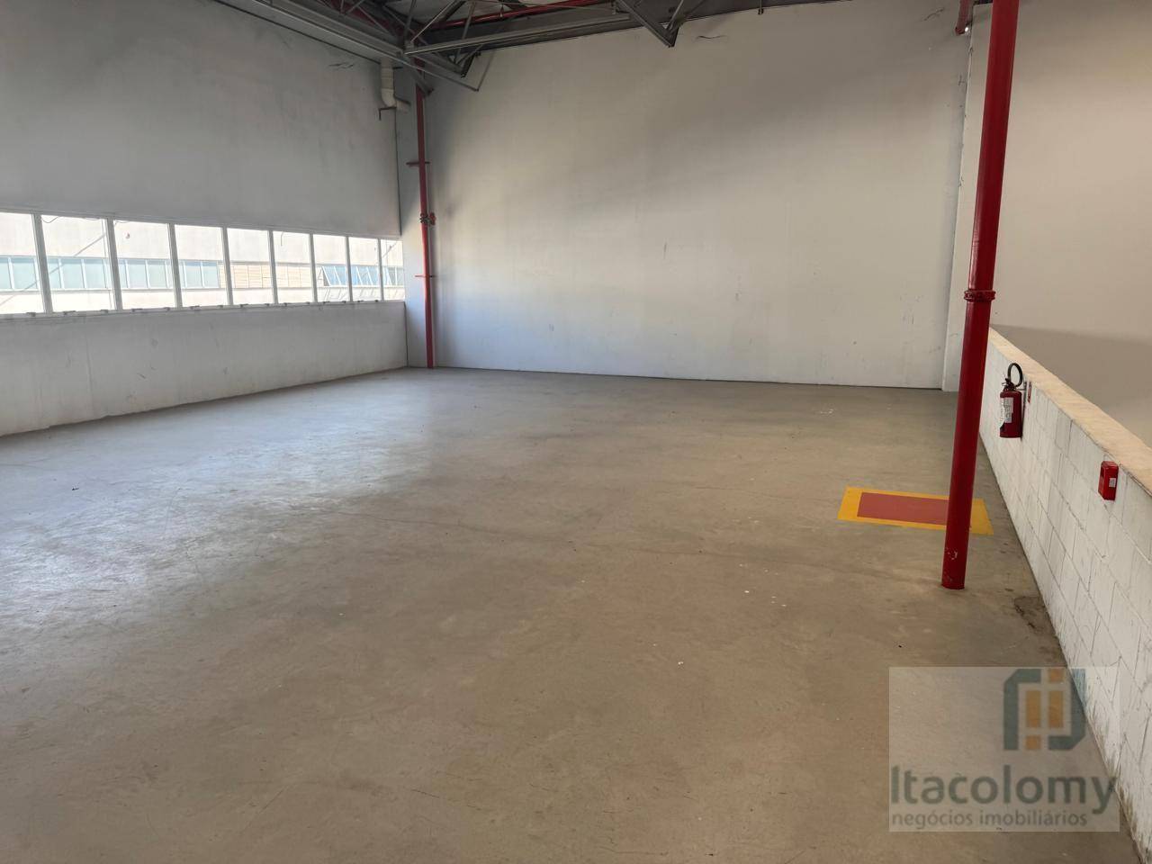 Depósito-Galpão-Armazém para alugar, 1100m² - Foto 20