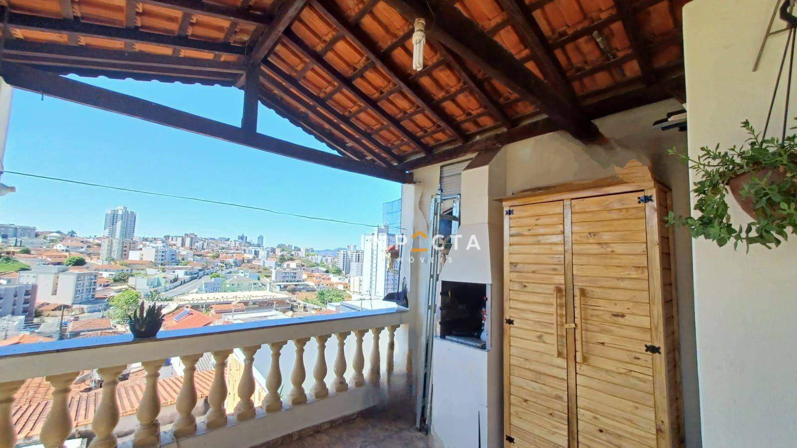 Casa à venda com 2 quartos, 76m² - Foto 4