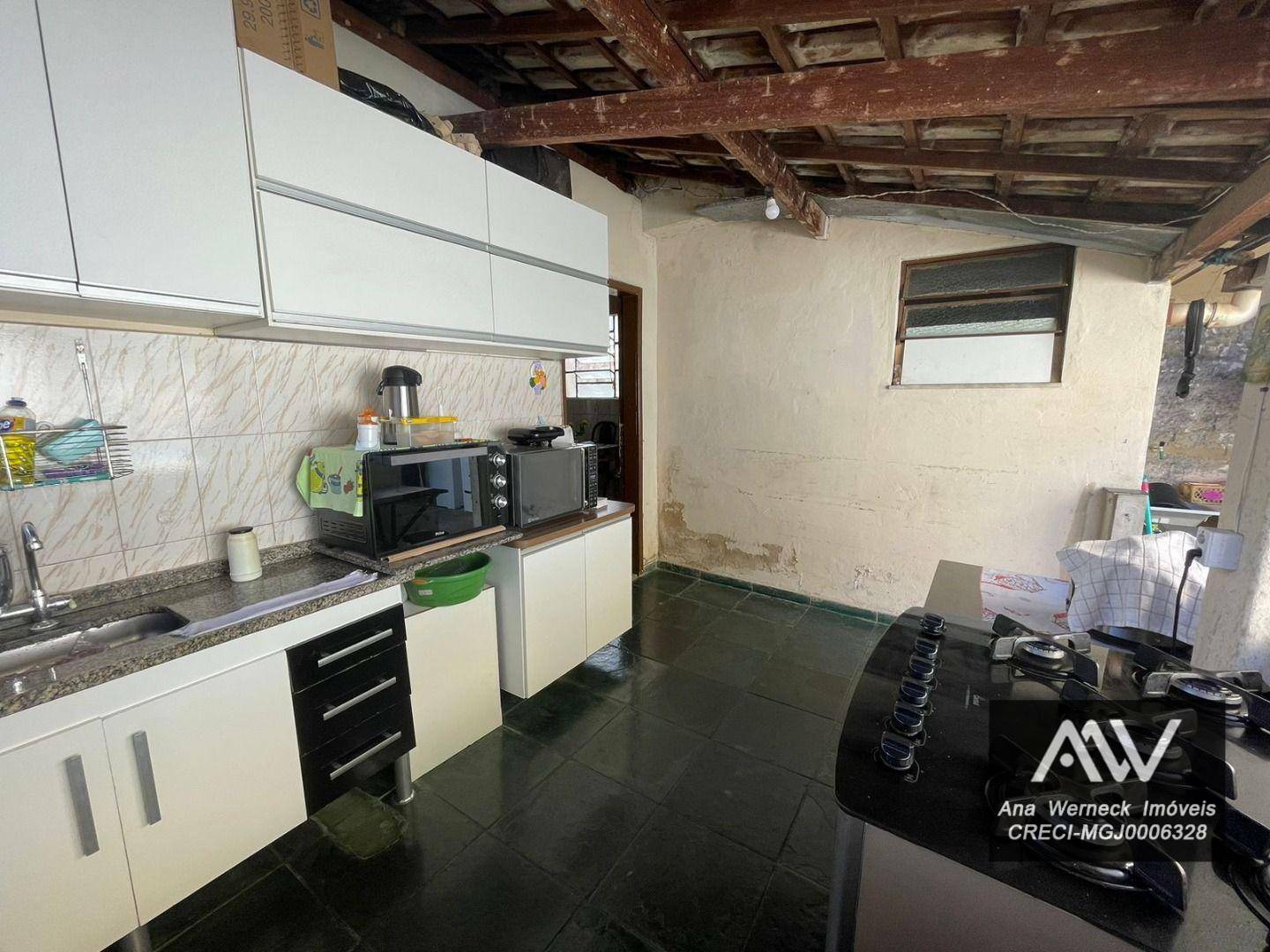 Casa de Condomínio à venda com 4 quartos, 300m² - Foto 13