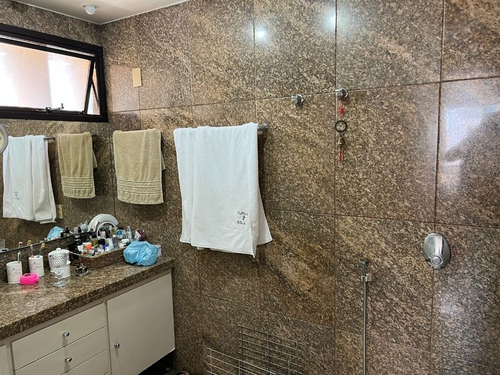 Apartamento à venda com 4 quartos, 316m² - Foto 4