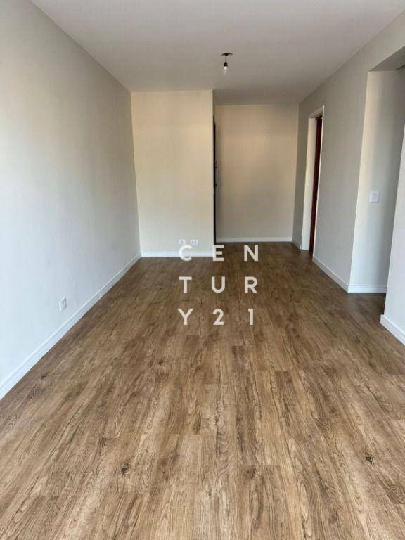 Apartamento à venda com 2 quartos, 75m² - Foto 3