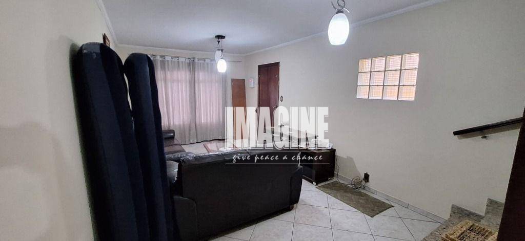 Sobrado à venda com 3 quartos, 145m² - Foto 2