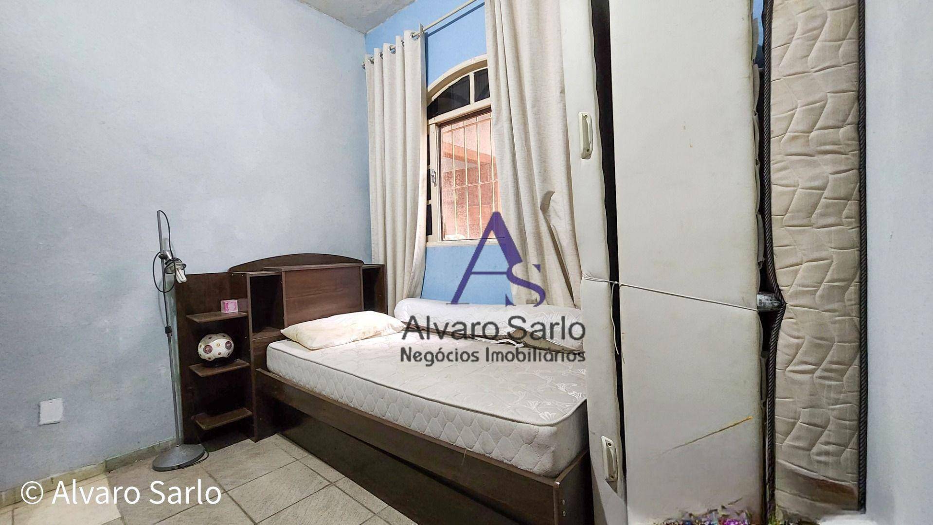 Casa à venda com 4 quartos, 200m² - Foto 18