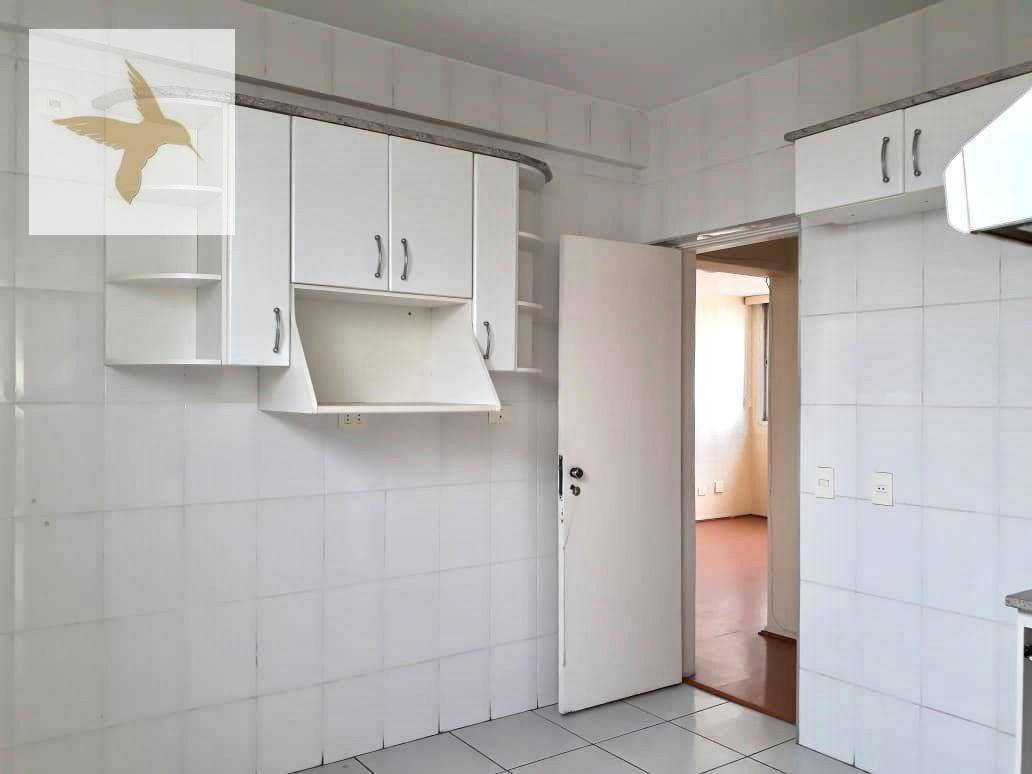 Apartamento à venda com 3 quartos, 116m² - Foto 8