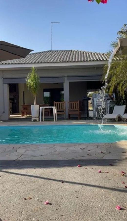 Casa à venda com 3 quartos, 180m² - Foto 2