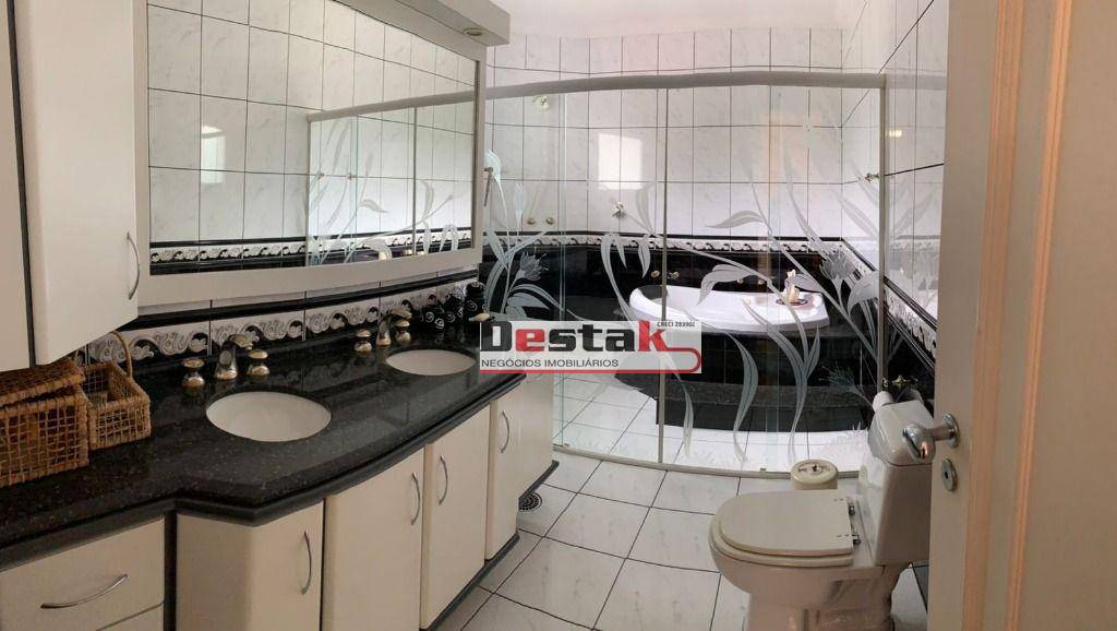 Sobrado à venda com 4 quartos, 360m² - Foto 8