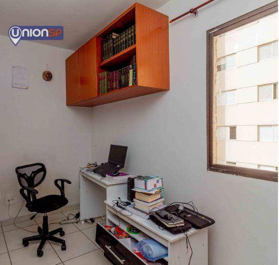 Apartamento à venda com 3 quartos, 74m² - Foto 8