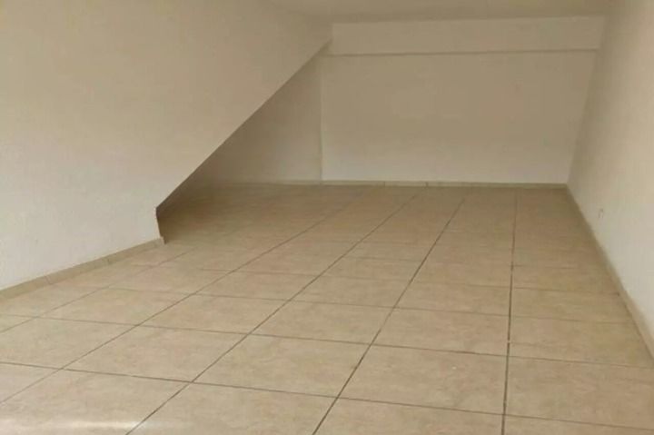 Sobrado à venda com 3 quartos, 240m² - Foto 8